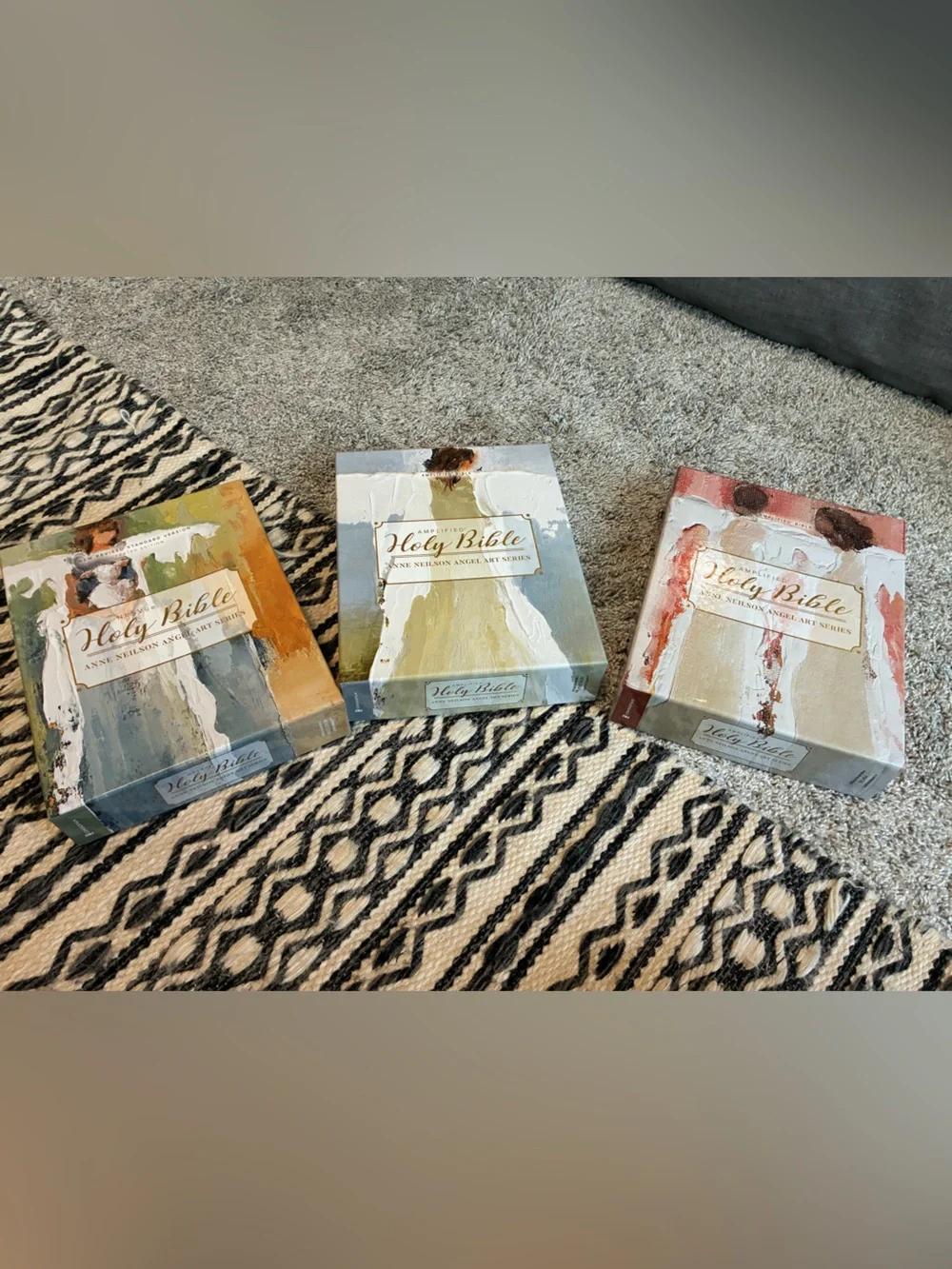 New Notetaking Bibles from Anne Neilson. Choose 1!!